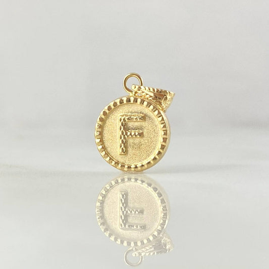Dije Letra F 0.55gr / 1.7cm / Circulo Cargador Bordeado Oro Amarillo 18K *