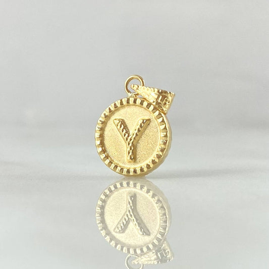 Dije Letra Y 0.6gr / 2cm / Circulo Cargador Bordeado Oro Amarillo 18K