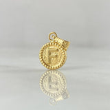 Dije Letra F 0.4gr / 1.4cm / Circulo Texturizado Oro Amarillo 18K *