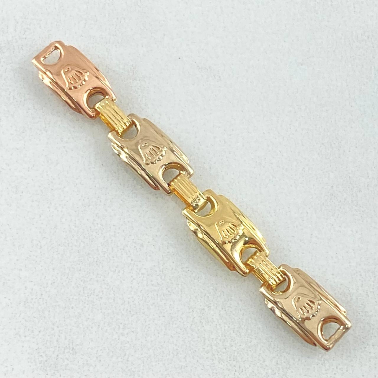 Herraje Retazo Rustico RX 1.3gr / 4.8cm-Cuatro Eslabones Tres Oros 18K ©