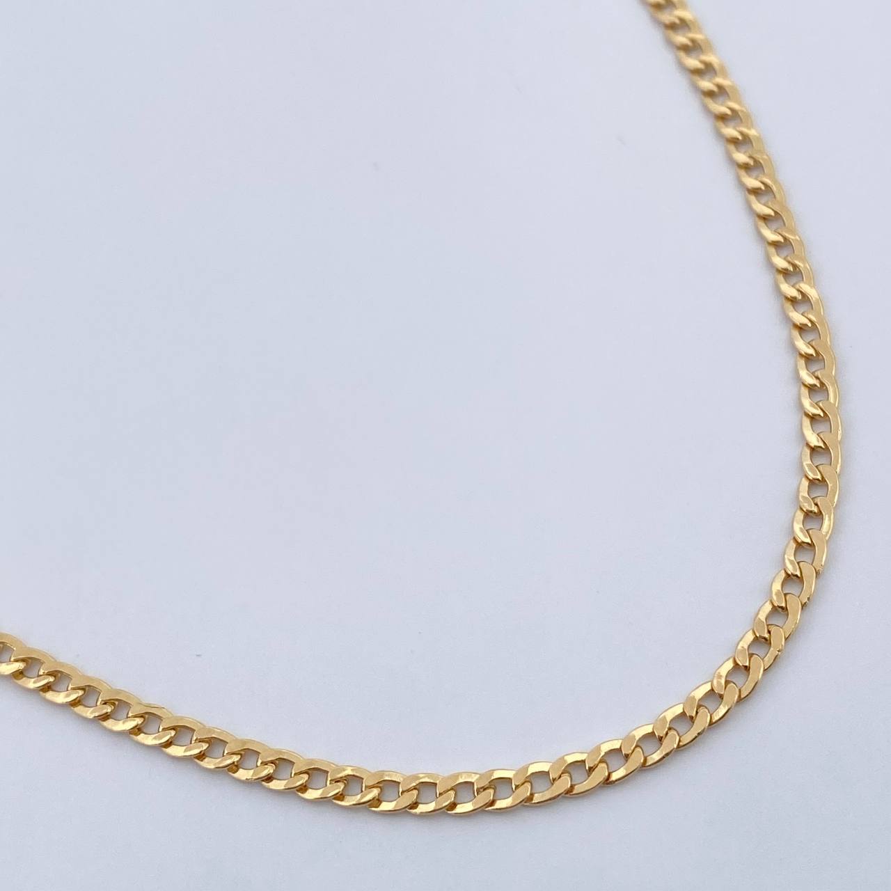 Cadena Cubana 4.05gr / 60.4cm / 2.1mm Oro Amarillo +0 18K $