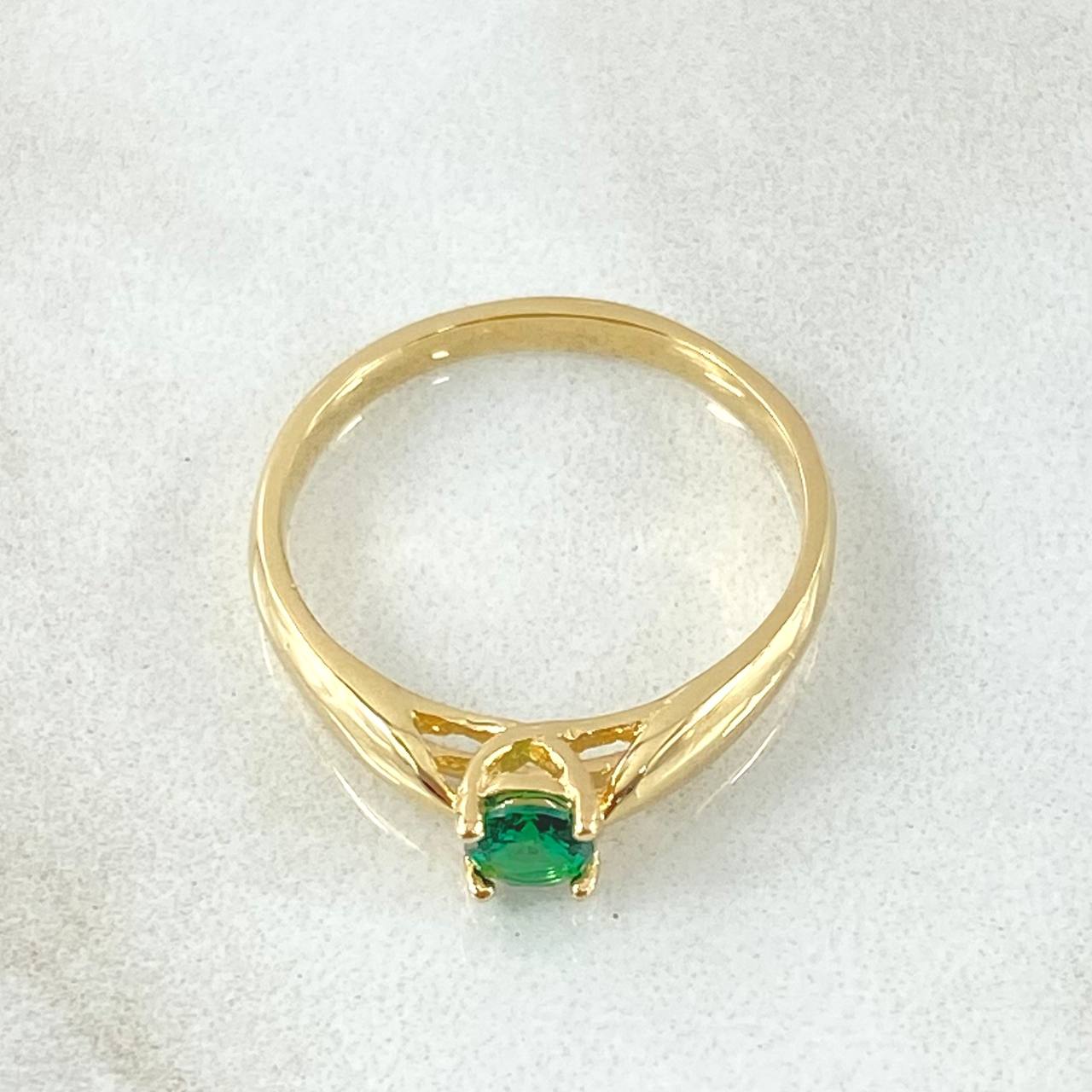 Anillo Solitario Central 2.5gr / T6 / Oro Amarillo 18K