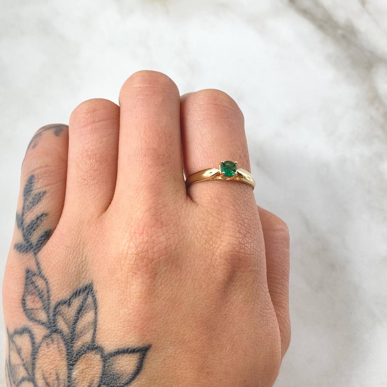 Anillo Solitario Central 2.5gr / T6 / Oro Amarillo 18K