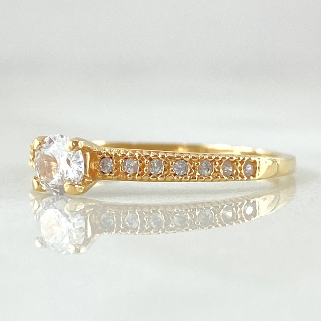 Anillo Solitario Churumbela 1.35gr / T5 1/2 / Oro Amarillo 18K