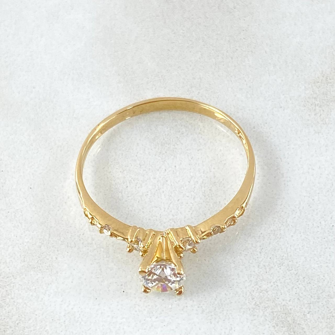 Anillo Solitario Churumbela 1.95gr / T9 / Oro Amarillo 18K