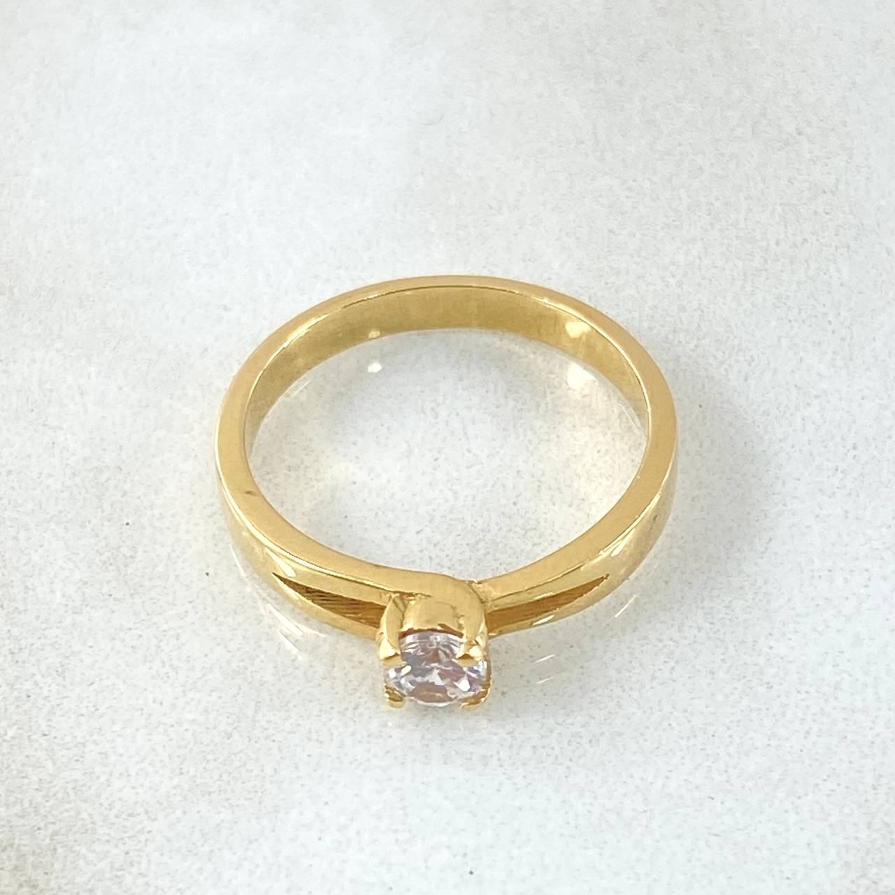 Anillo Solitario Central 3gr / T6 / Oro Amarillo 18K