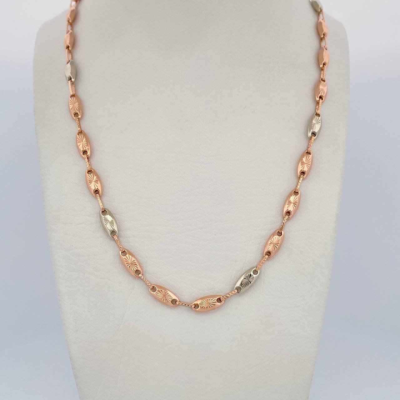 Cadena Rustica Eslabon 11.2gr / 56cm / Dos Oros Blanco Rosa 18K $