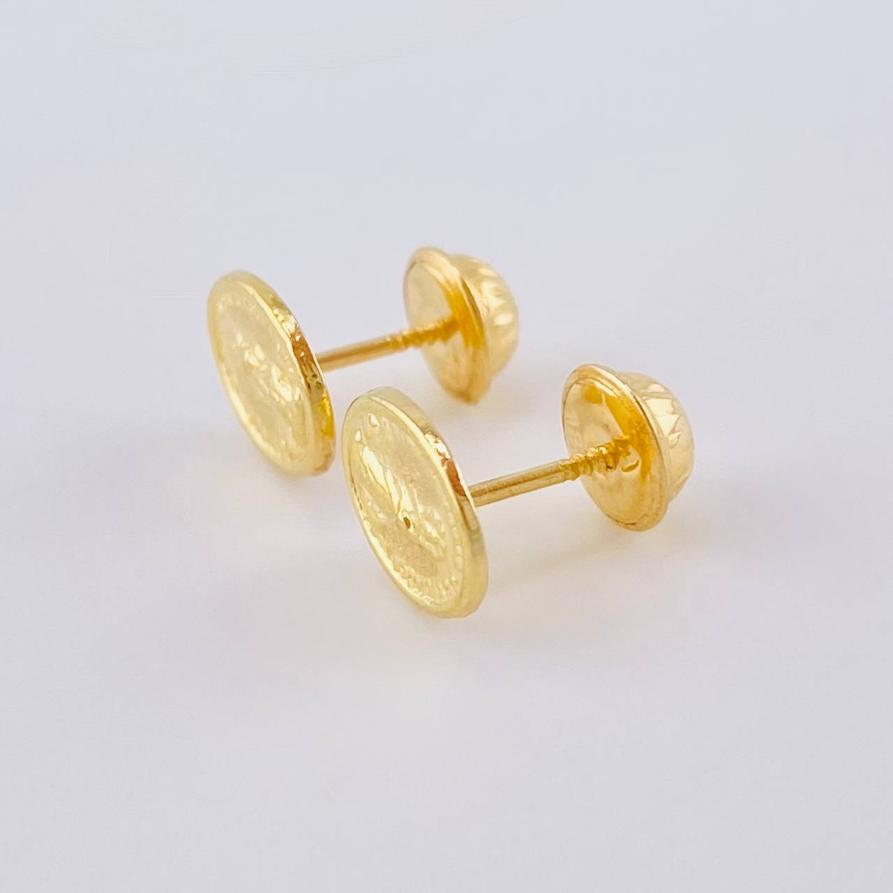 Topos Virgen Maria Auxiliadora 0.7 g / 7.8 mm Oro Amarillo 18K