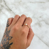Anillo Solitario Curvas Finas 1.35gr / T7 3/4 / Circon Blanco Oro Amarillo 18K