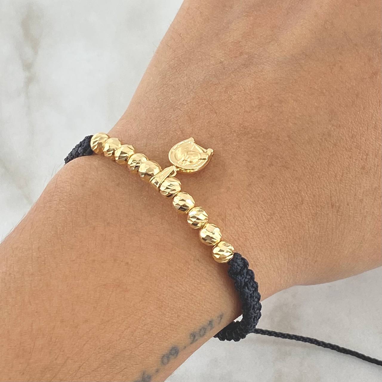Pulsera Negra Caballo 2.75gr / 5mm Bolas Diamantadas 10 Und Oro Amarillo 18K *
