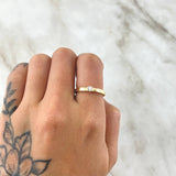 Anillo Solitario Liso Grueso 2.05gr / T6 / Circon Blanco Oro Amarillo 18K *