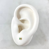 Topos Piedra 0.7gr / 3mm Terminal Circular Esmeralda 4 Pts Oro Amarillo 18K (Joya)