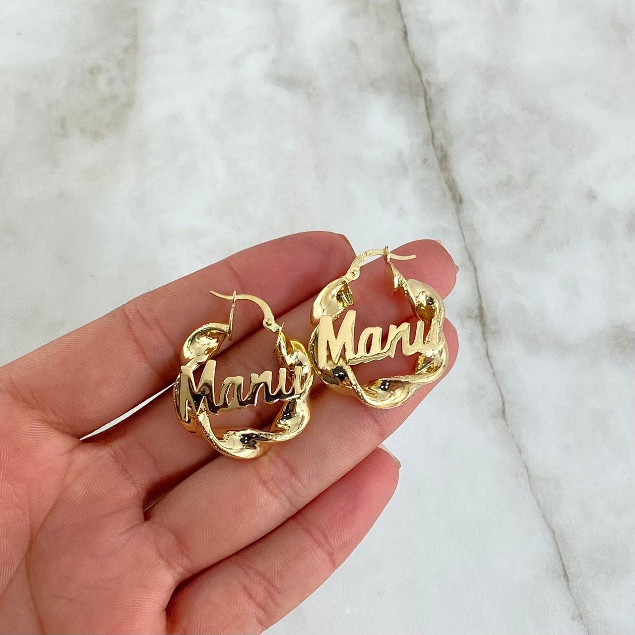 Fabricacion Bajo Pedido Candongas Nombre Personalizadas 8gr / Oro Amarillo 18K