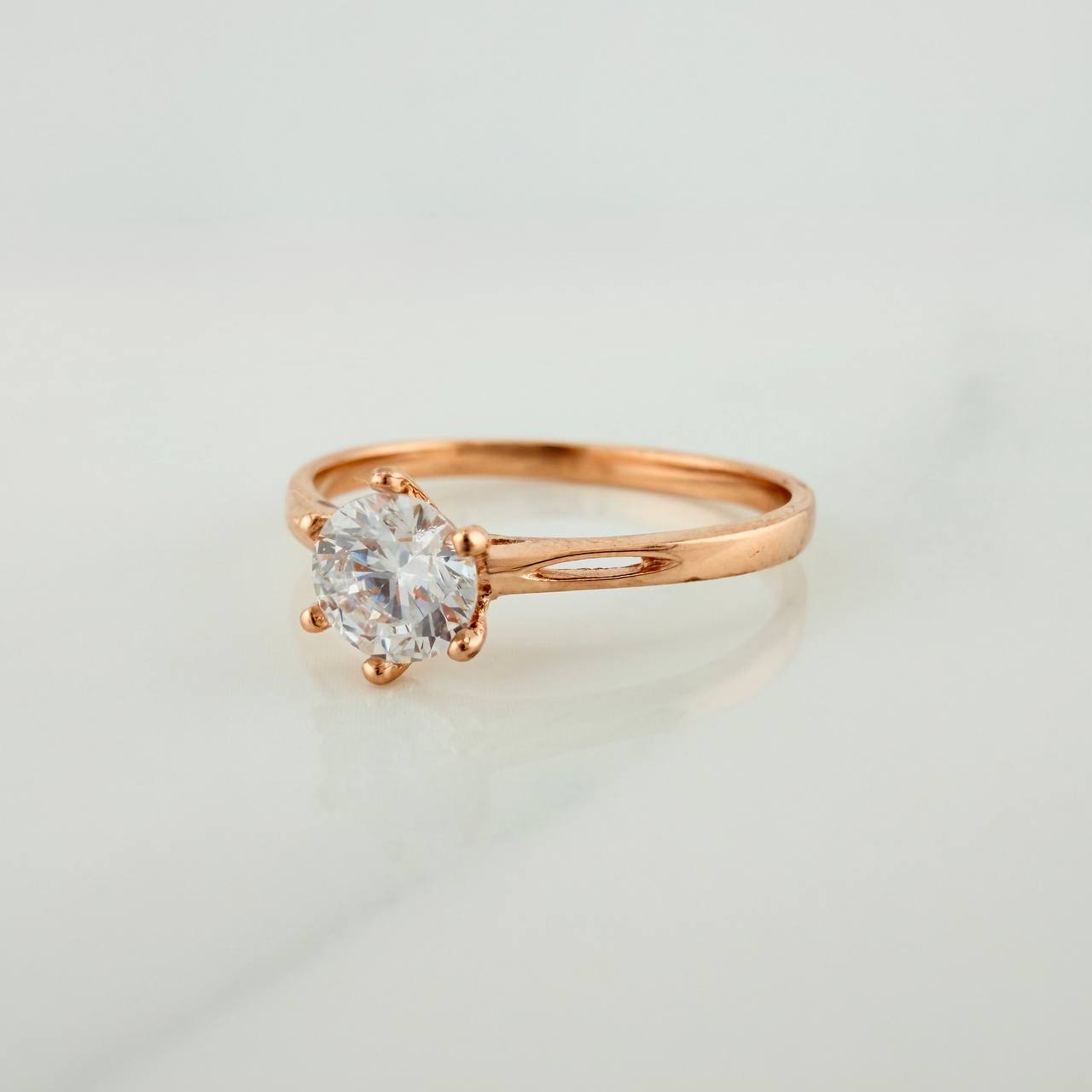 Anillo Solitario Curva 1.7gr / T5 1/4 / Oro Rosa 18K &