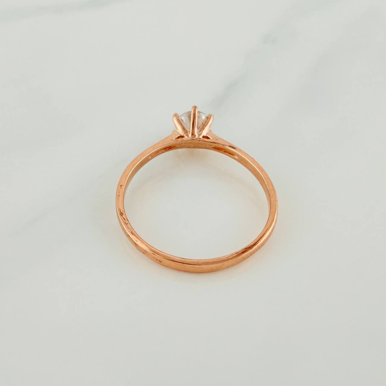 Anillo Solitario Curva 1.7gr / T5 1/4 / Oro Rosa 18K &