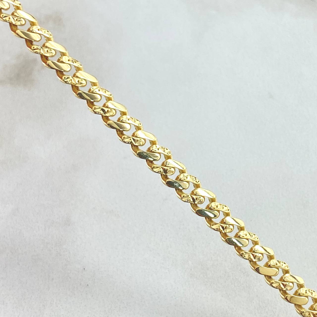 Pulso Cubano Infinito 6.7gr / 21cm / Oro Amarillo +4 18K *