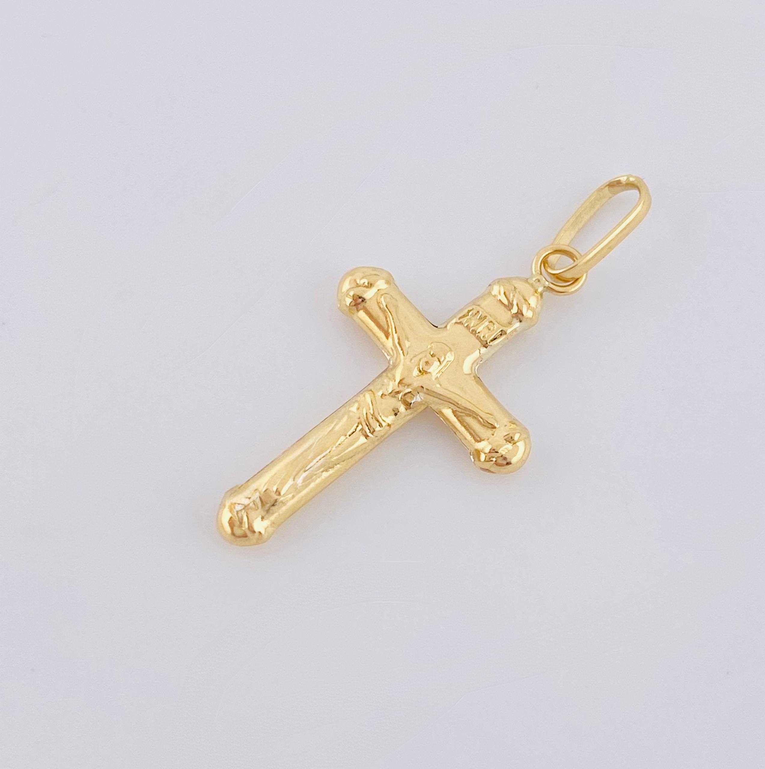 Dije Cruz Cristo 0.7gr / 2.9cm / Oro Amarillo 18K ©