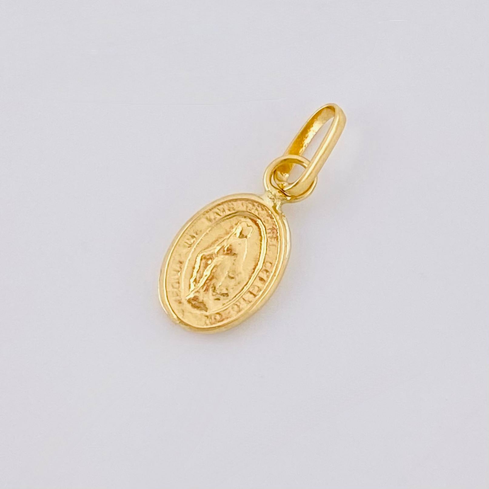 Dije Virgen Milagrosa 0.4gr / 1.4cm / Oro Amarillo 18K *