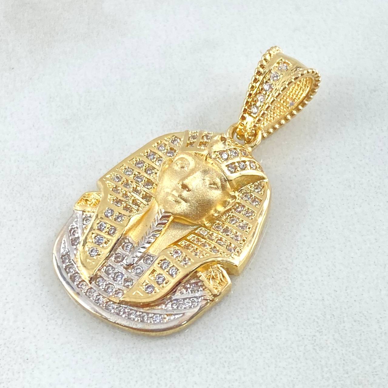 Dije Rostro Faraón 7.3gr / 3.2cm / Dos Oros Amarillo Blanco 18K *