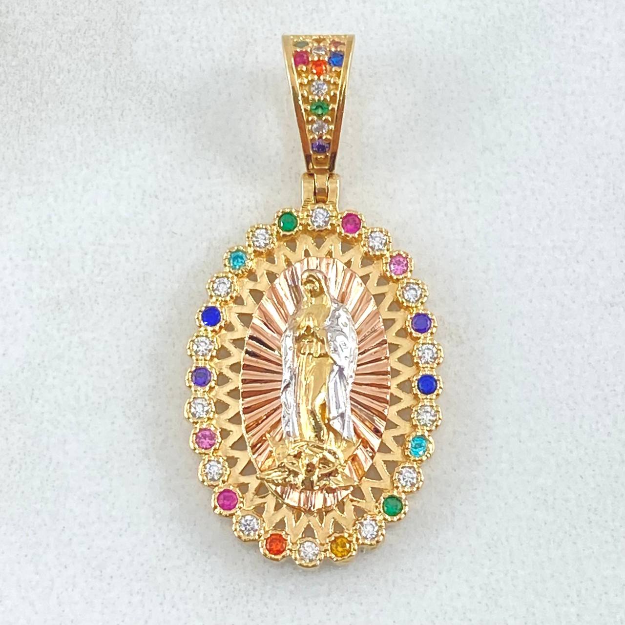 Dije Virgen Guadalupe 4.6gr / 3.5cm / Tres Oros 18K *