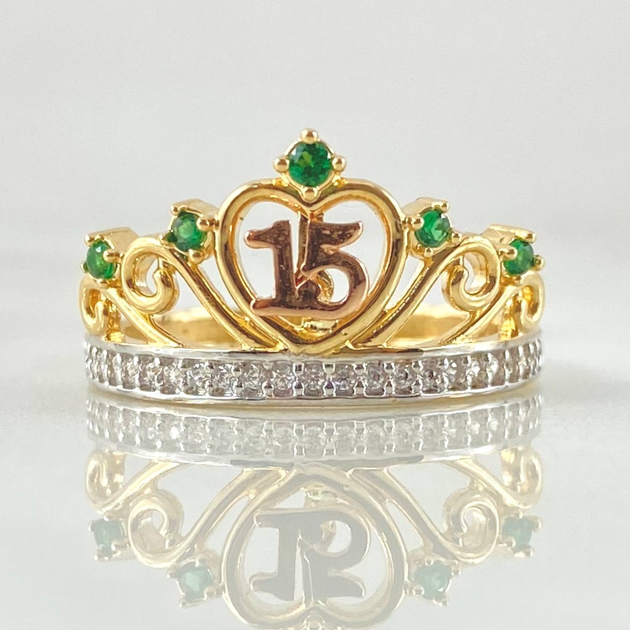 Anillo Corona Corazon Quinces 3.2gr / T7 1/4 / Dos Oros Amarillo Blanco 18K
