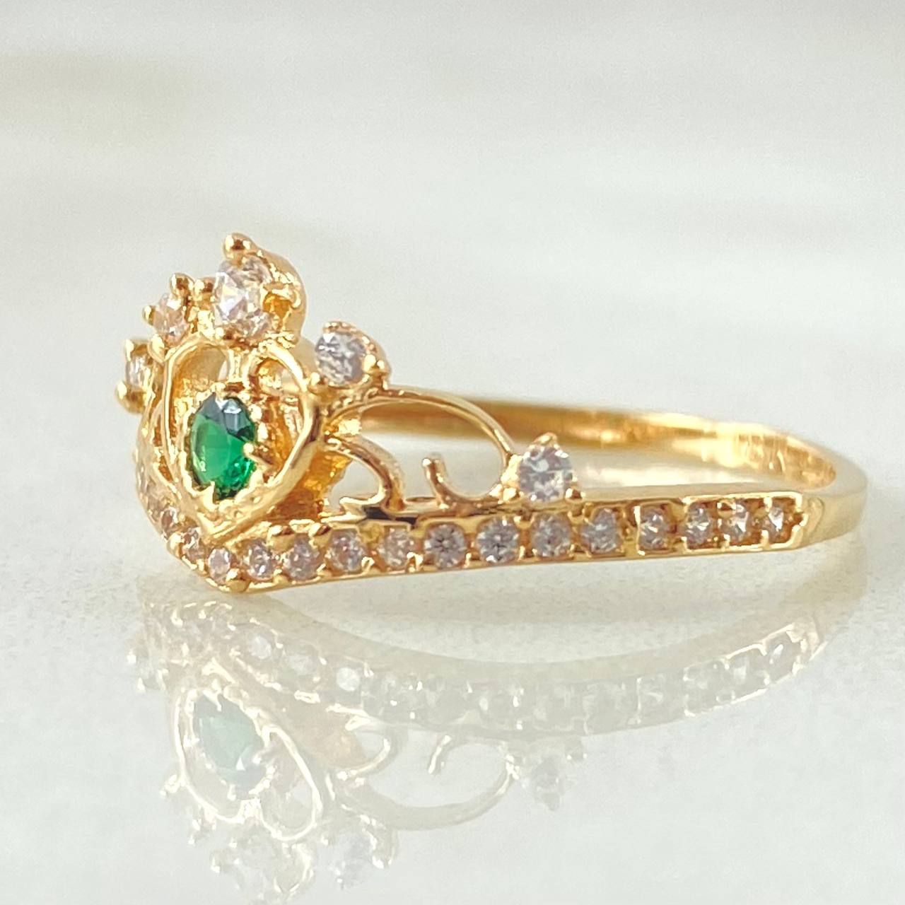 Anillo Corona Corazon  1.6gr / T5 1/2 / Oro Amarillo 18K