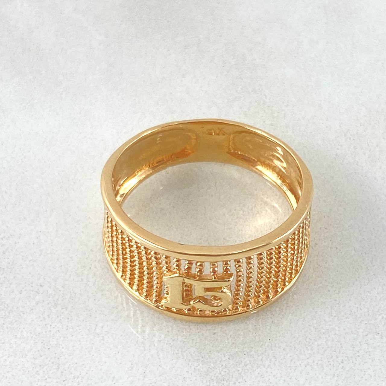 Anillo Malla Quinces 3.4gr / T6 1/4 / Oro Amarillo 18K