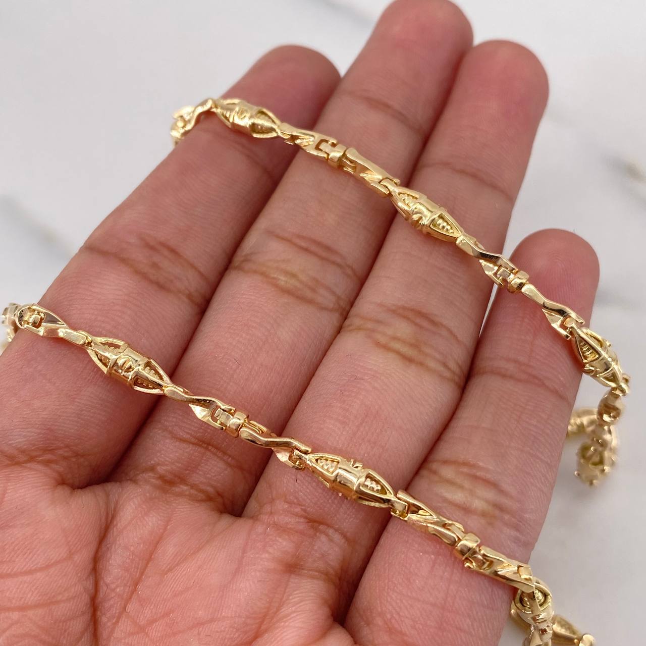 Cadena Rustica Dubai 34.75gr / 60cm / 4mm Oro Amarillo 18K $