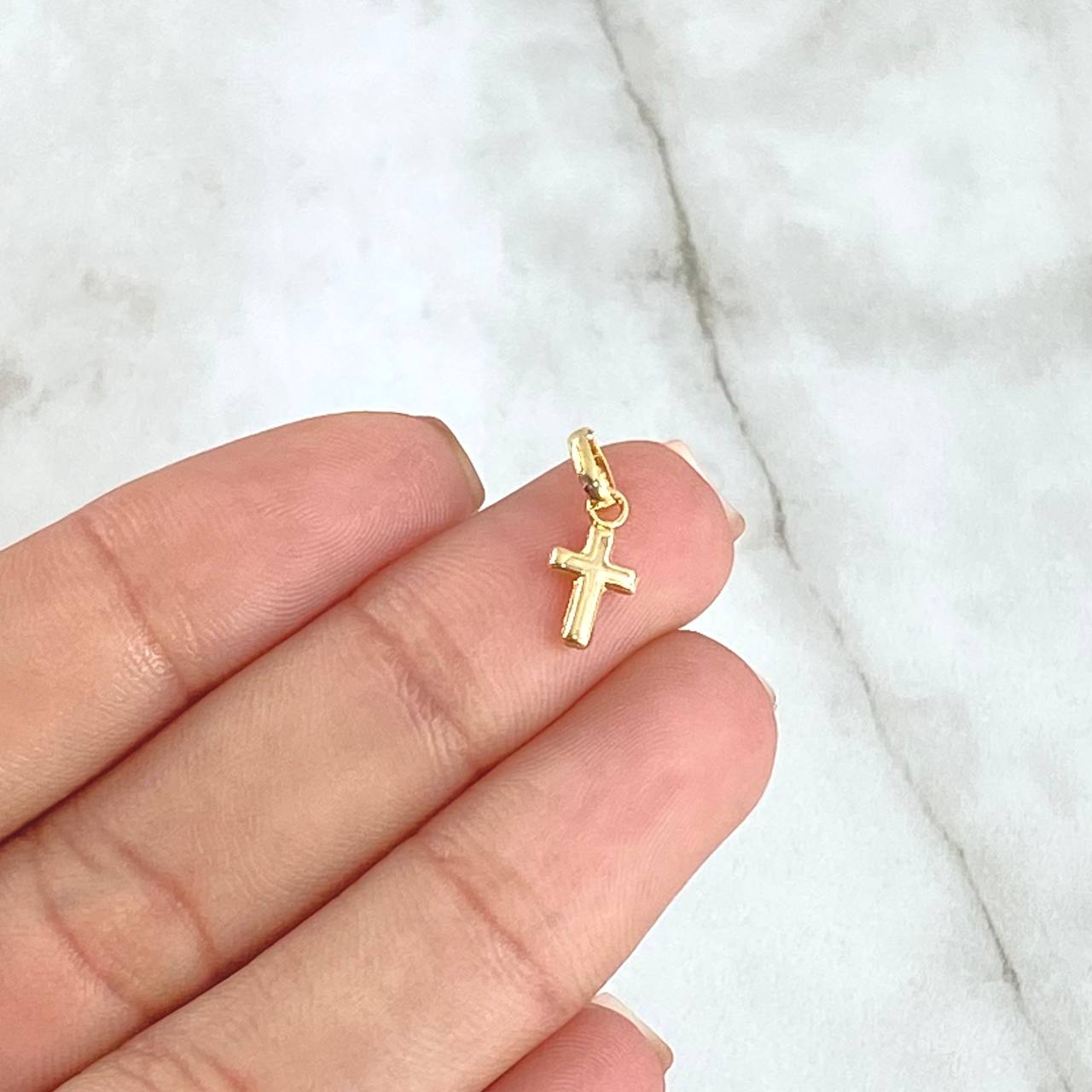 Dije Cruz Lisa 0.2gr / 1.5cm / Oro Amarillo *