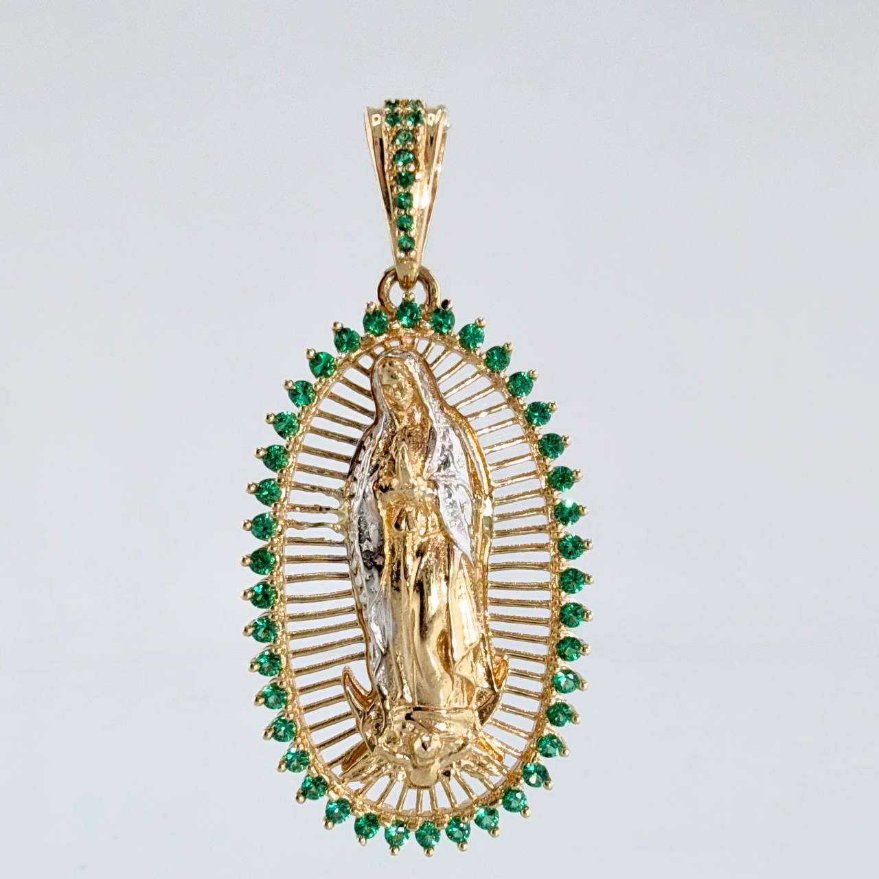 Dije Virgen Guadalupe Filigrana 6.5gr / 4.5cm / Dos Oros Amarillo Blanco 18K ©