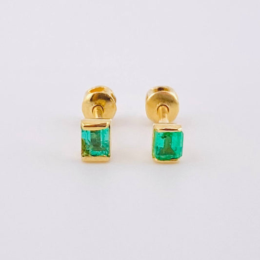 Topos Pinza Cuadricular Esmeraldas 25pts 0.95gr / 4mm Oro Amarillo 18K ©