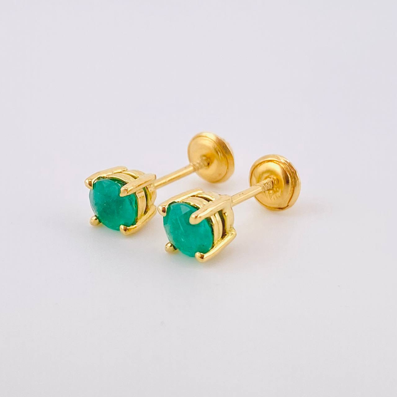 Topos Canasta Esmeraldas 90pts 1.6gr / 4mm Oro Amarillo 18K ©