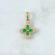 Dije Flor Cruceta 1.7gr / 2.2cm / Circones Blancos - Verdes Oro Amarillo 18K