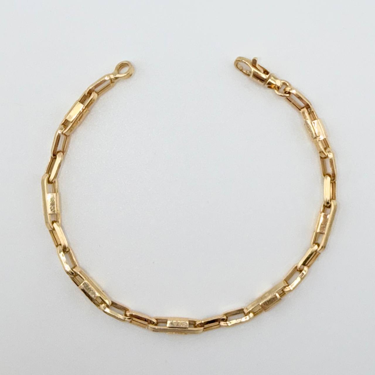 Pulso Rustico 6.85gr / 21.5cm / 5mm Oro Amarillo +4 18K ©