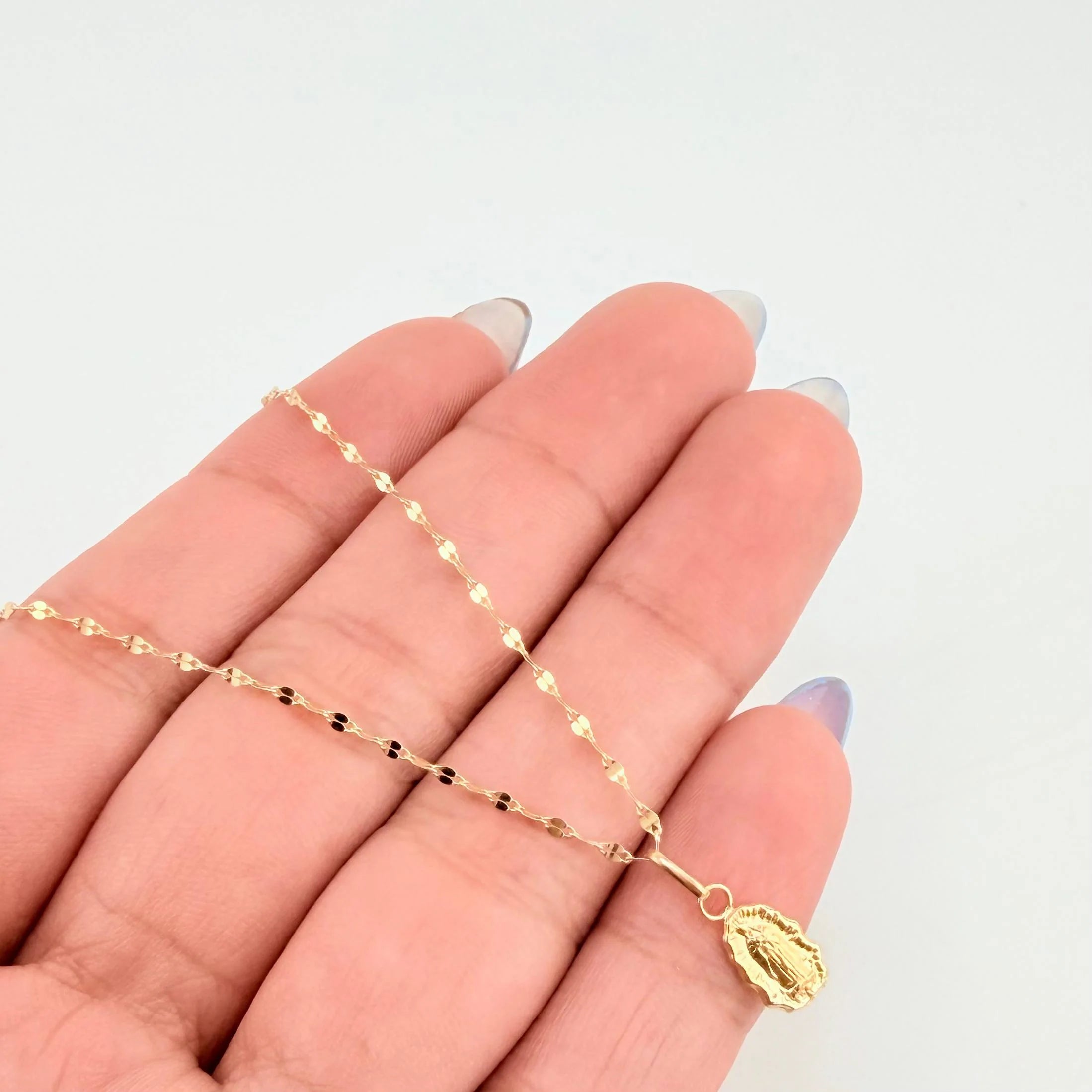 Set Cadena Flor De Espejo + Dije Dije Virgen De La Guadalpule / 1,3gr / 45.5 cm Oro Amarillo 18K