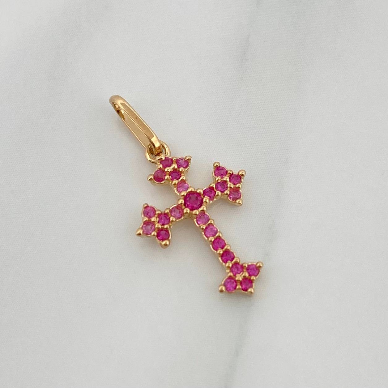 Dije Cruz Gotica 0.6gr / 2cm / Oro Amarillo 18K %