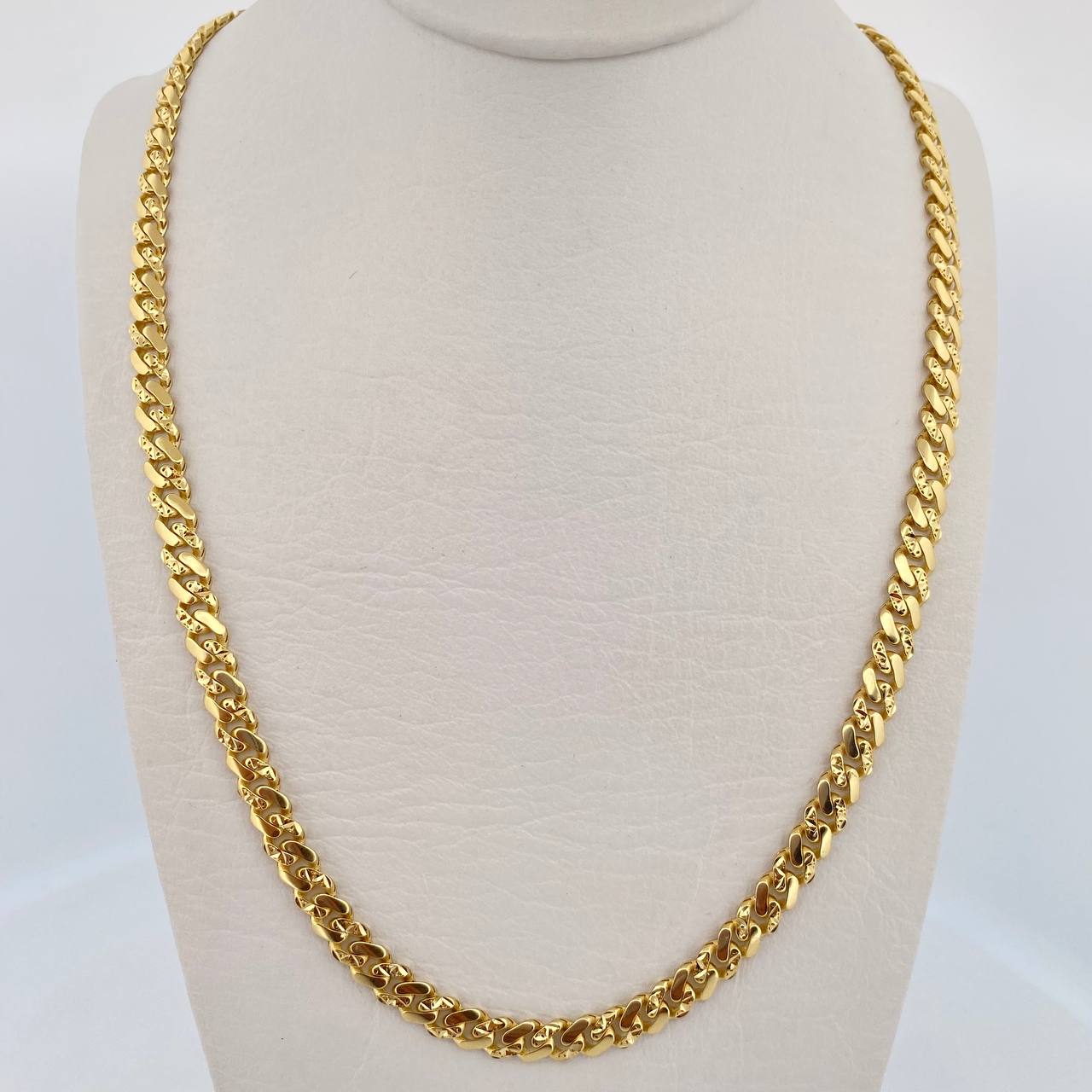 Cadena Cubana Infinito 18.2gr / 59.9cm / 4.9mm Diamantada Oro Amarillo +2 18K &