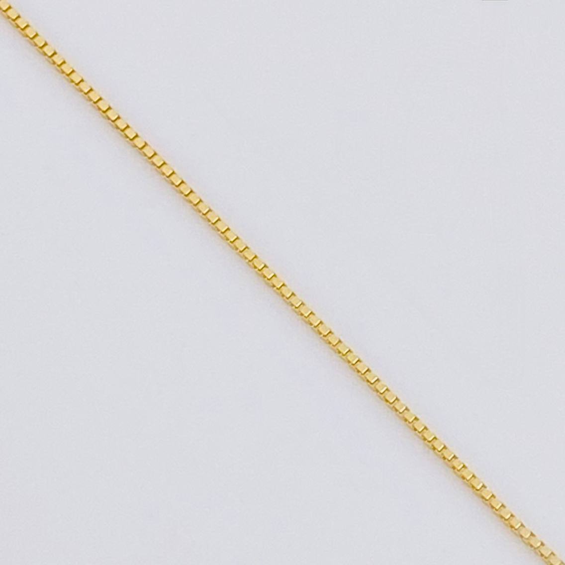 Set Cadena Veneciana + Dije Virgen Milagrosa / 1.25 g / 50.3 cm Oro Amarillo 18K