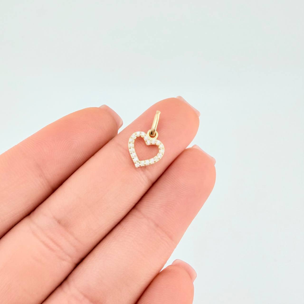 Dije Silueta Corazón 0.6 g / 1.5 cm Oro Amarillo 18K