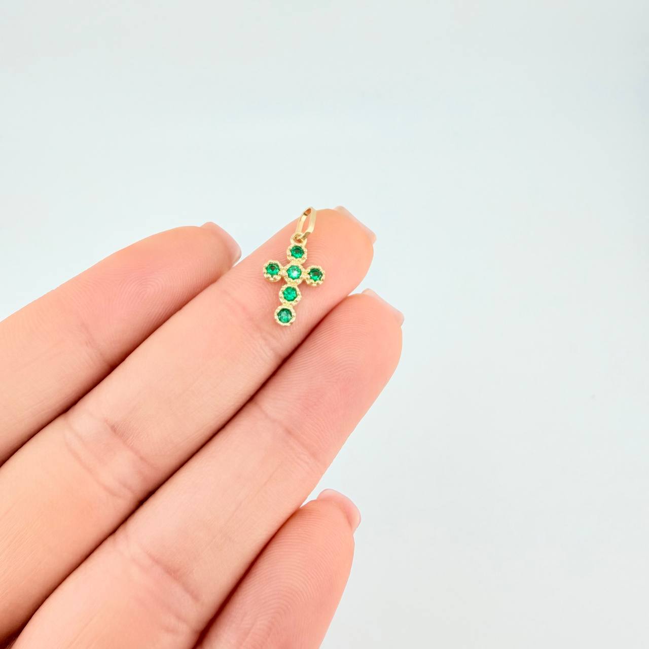 Dije Cruz Tupida 0.7 g / 1.9 cm Oro Amarillo 18K