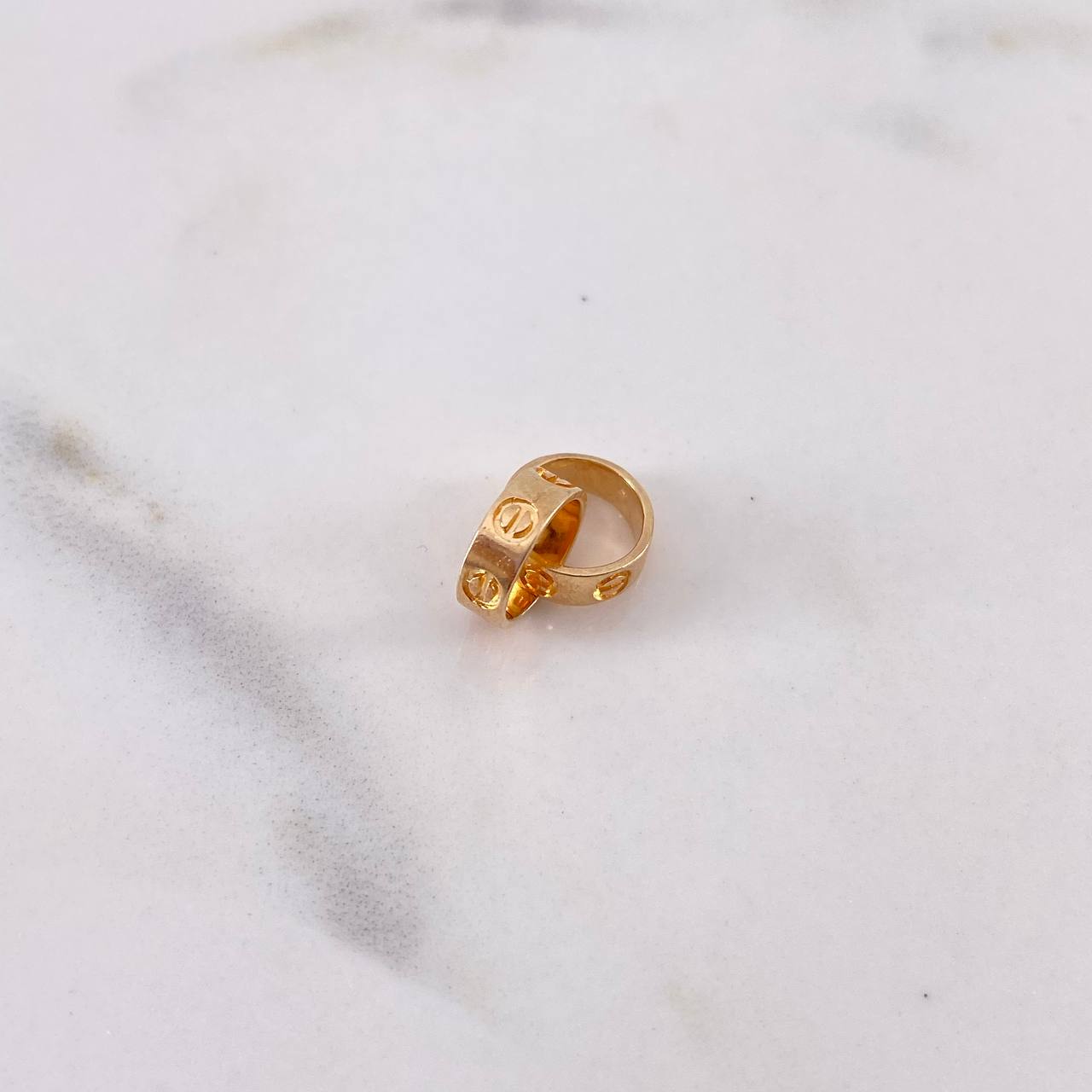 Herraje Argollas Tornillo 1.4gr / 1.2cm / Oro Amarillo 18K $
