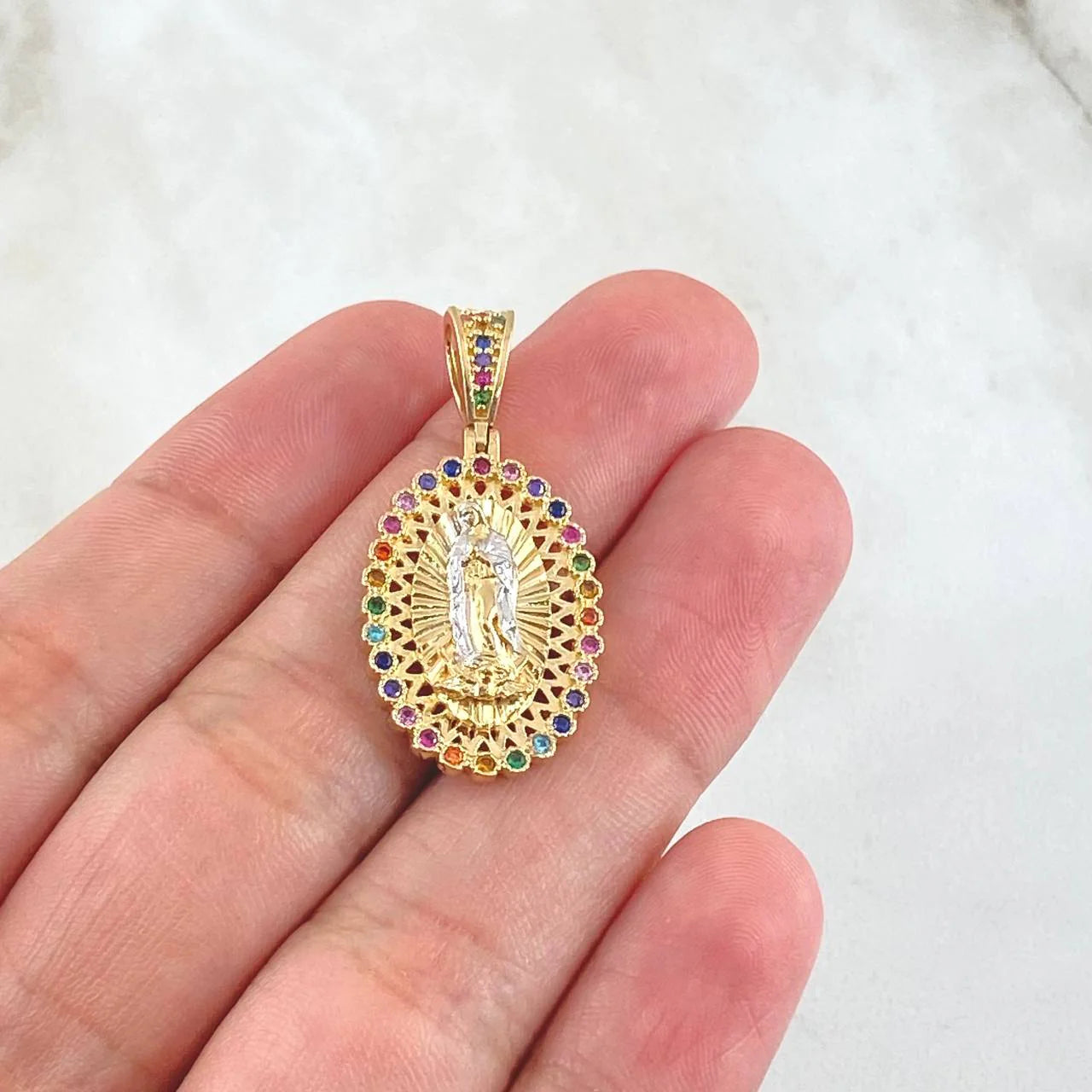 Dije Virgen De Guadalupe 4.35 g / 3.5 cm Dos Oros Amarillo Blanco 18K