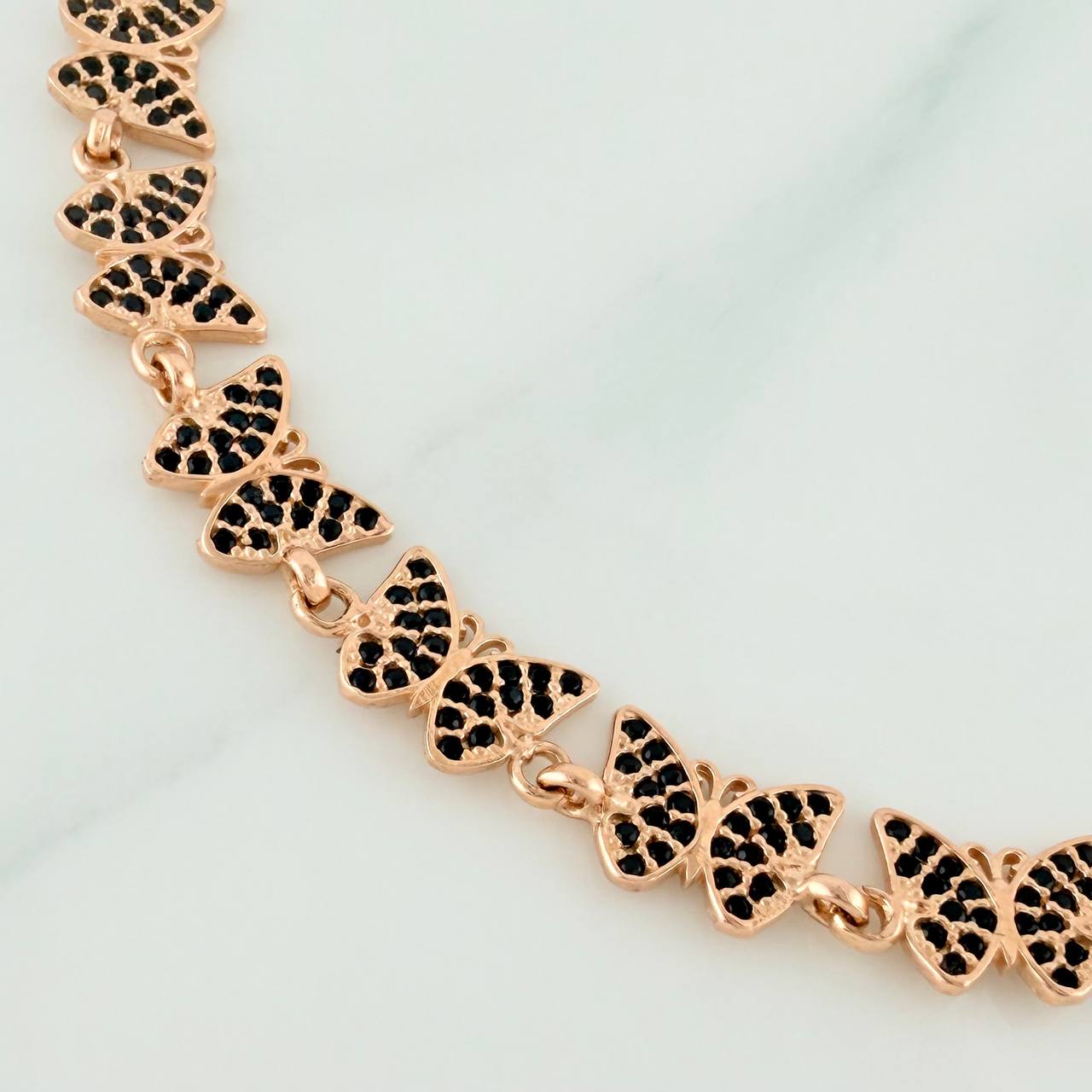 Pulso Mariposas 10.25gr / 7.3cm / Oro Rosa 18K $