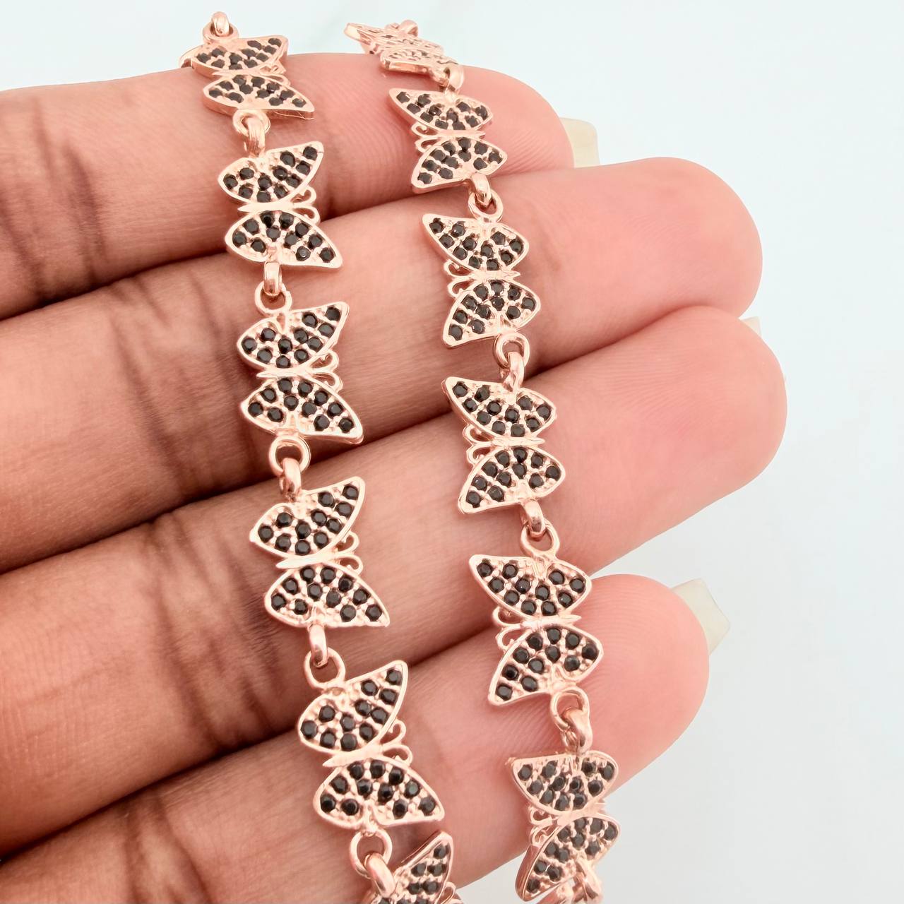 Pulso Mariposas 10.25gr / 7.3cm / Oro Rosa 18K $