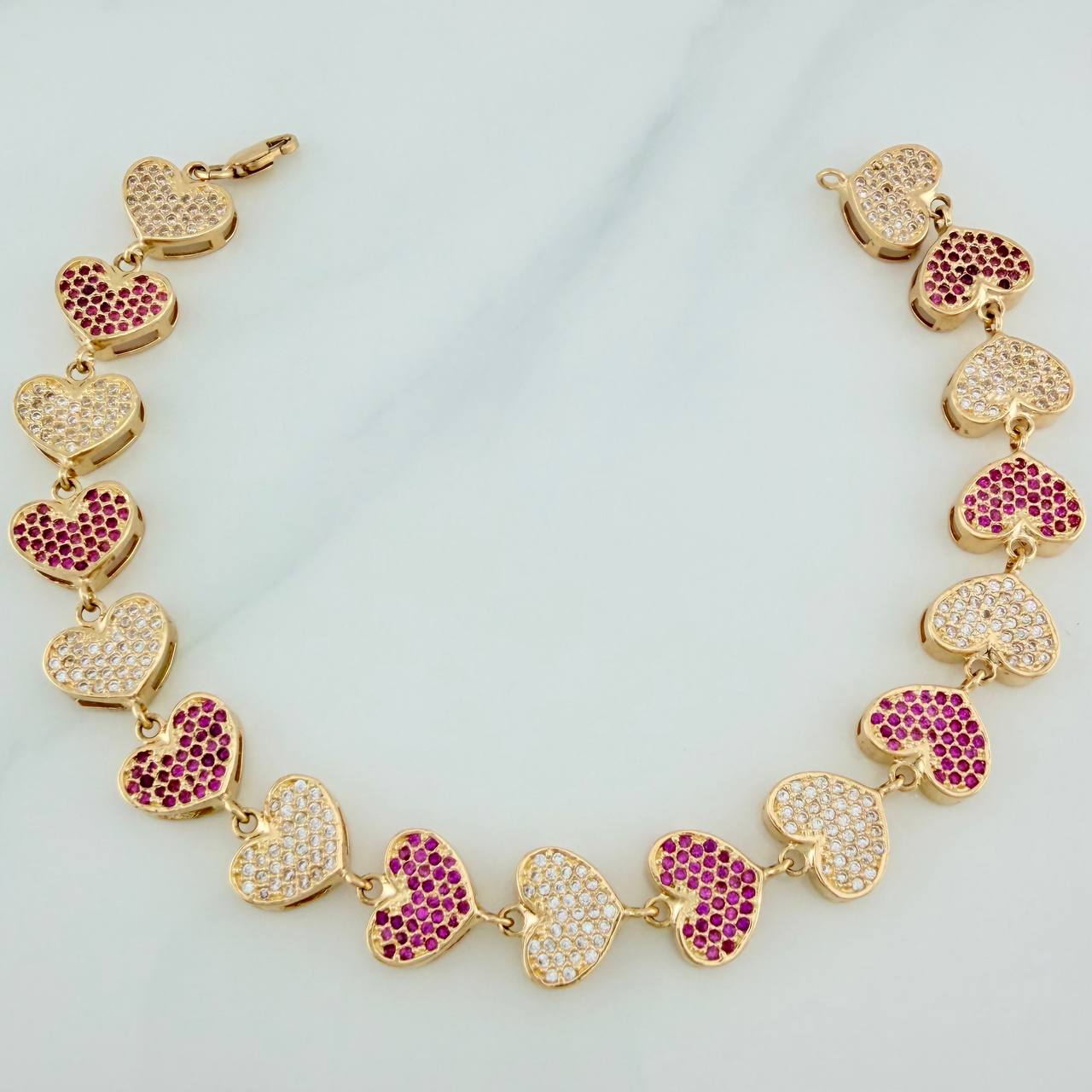 Pulso Corazones 22.1gr / 20.5cm / 10.8mm Oro Amarillo 18K