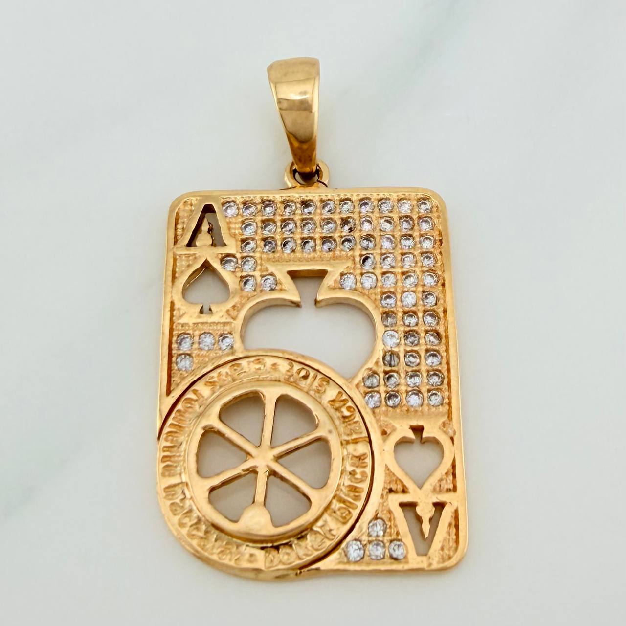 Dije Carta Poker 7.5gr / 3.7cm / Oro Amarillo 18K $