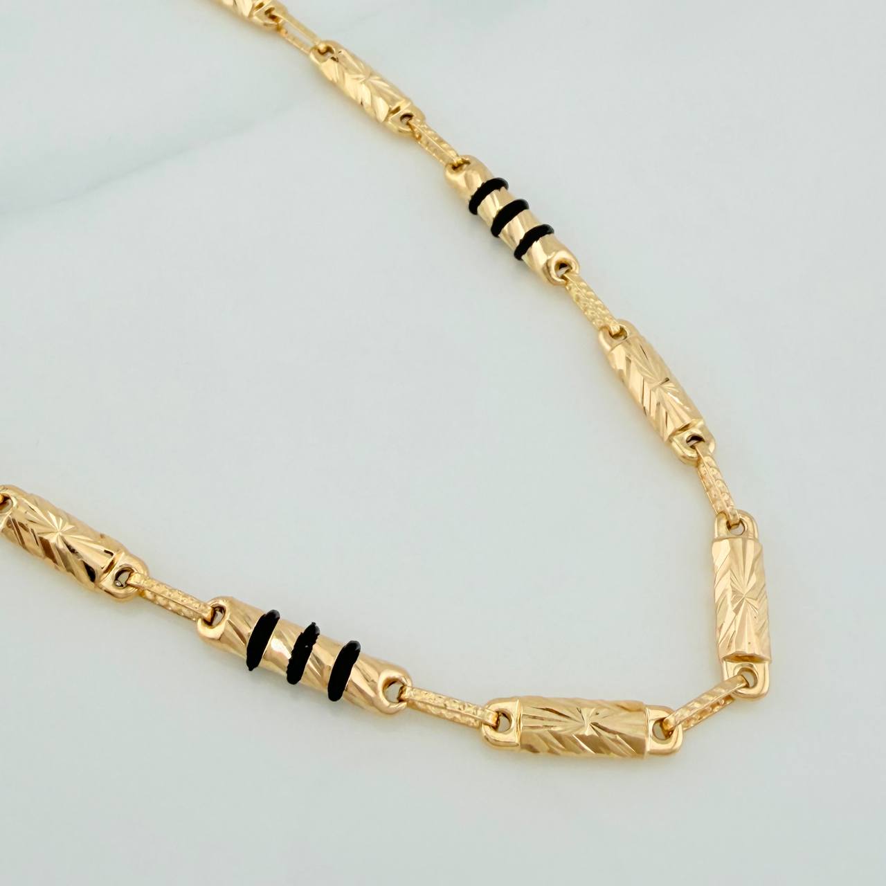 Cadena Rustica Cilindro 12.8gr / 61cm / 3.4mm Oro Amarillo 18K %