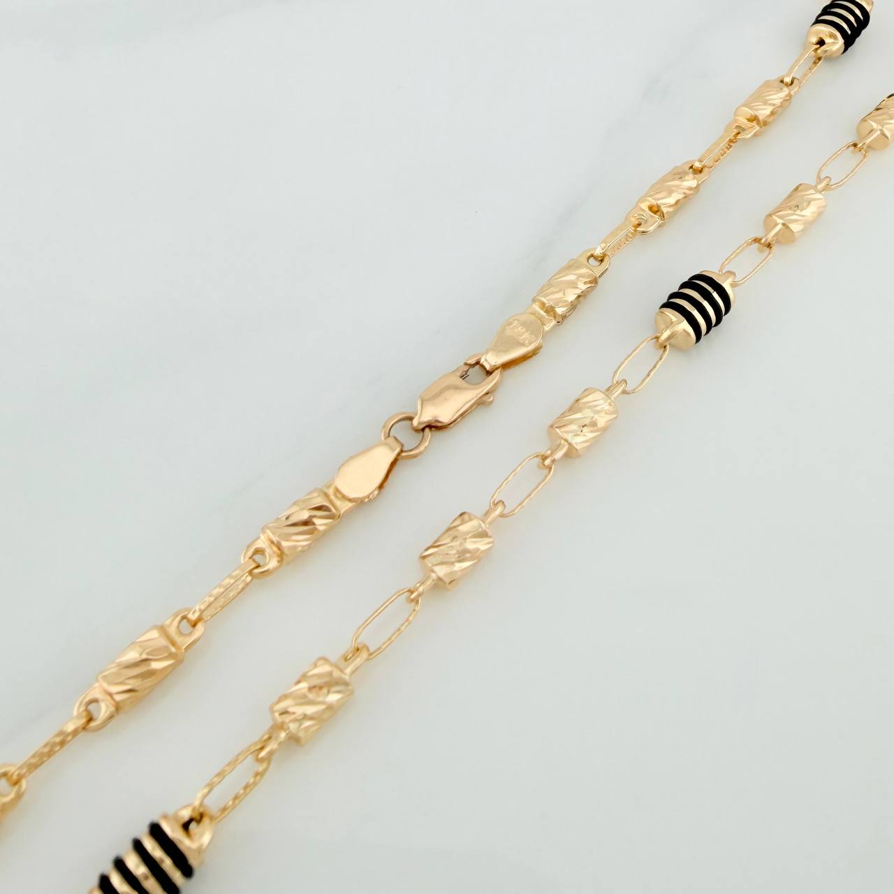 Cadena Rustica Barril Cilindro 12.6gr / 61cm / 4.6mm Oro Amarillo 18K %