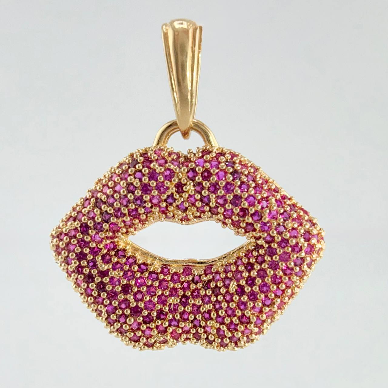 Dije Labios 5.25gr / 2.9cm / Oro Amarillo 18K