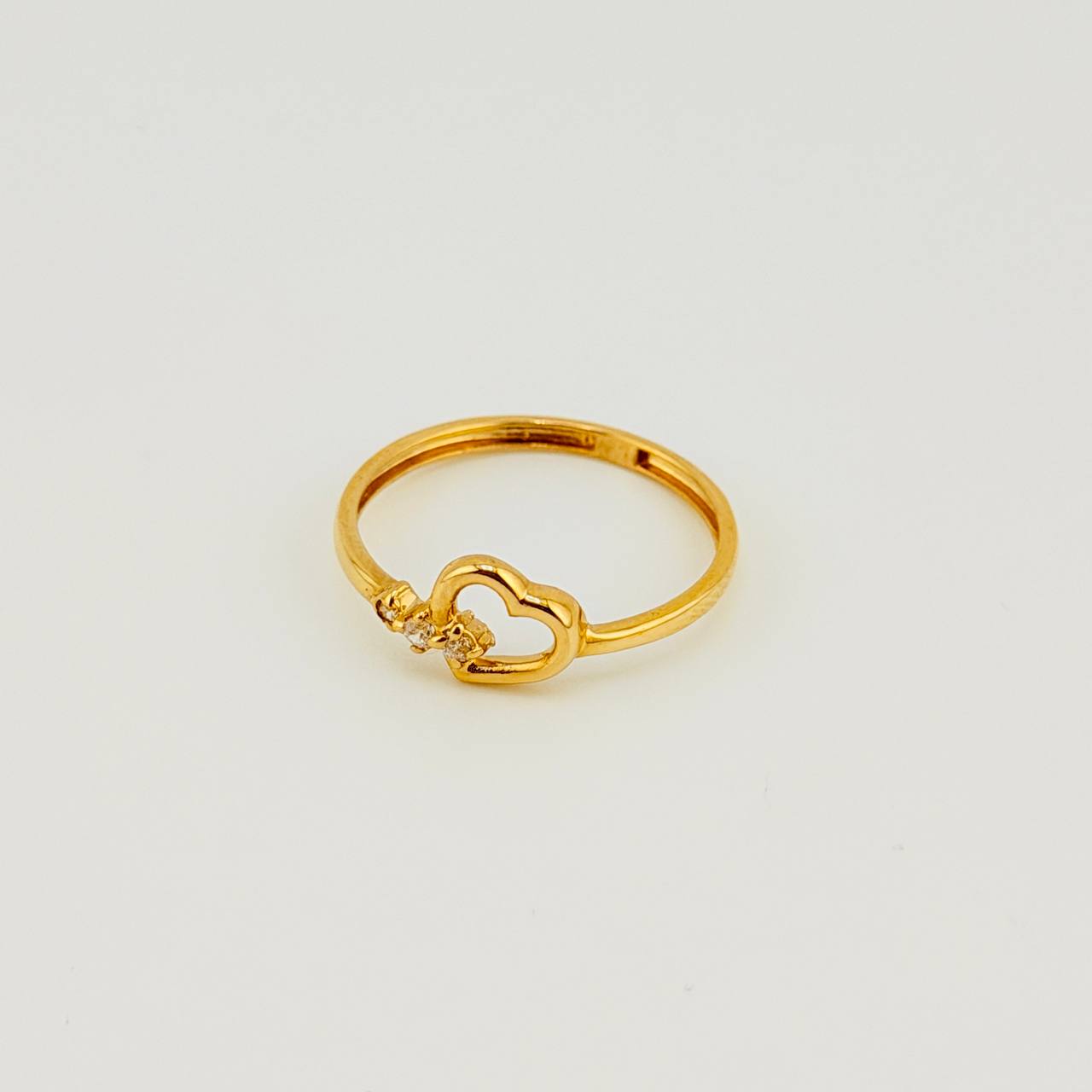 Anillo Corazón 1.2gr / T6 1/2 / Oro Amarillo 18K ©